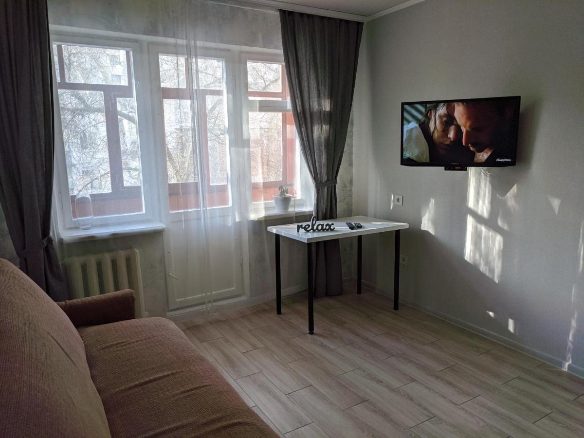Apartment Near City Center On Peremohy Avenue 46 Chernihiv Bagian luar foto